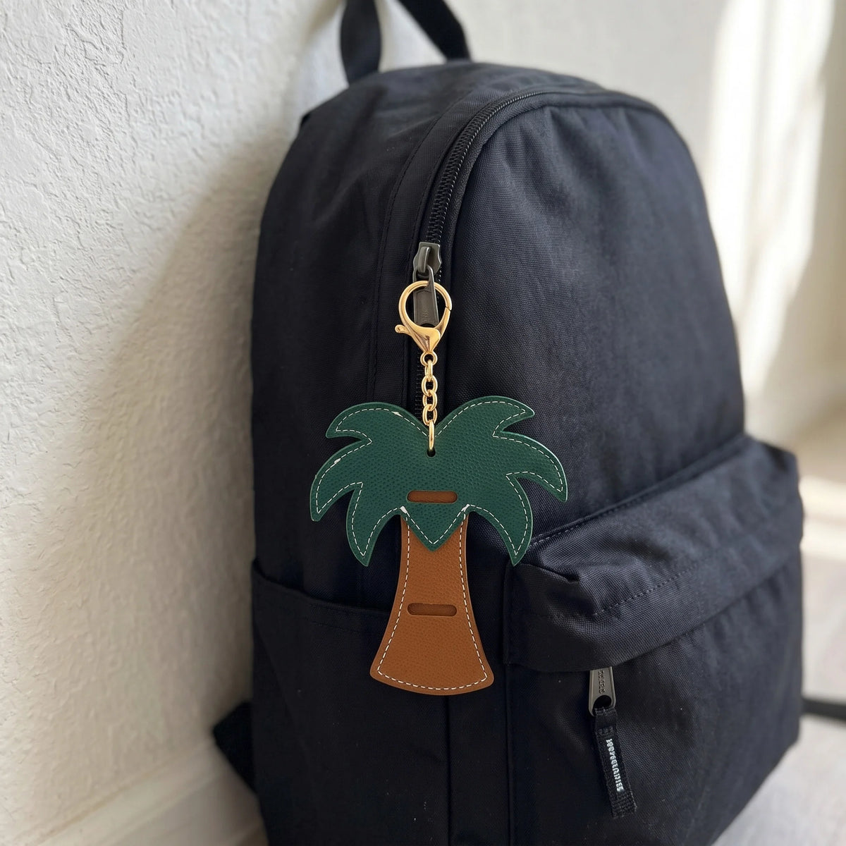 Palm Oasis Sunglasses Holder