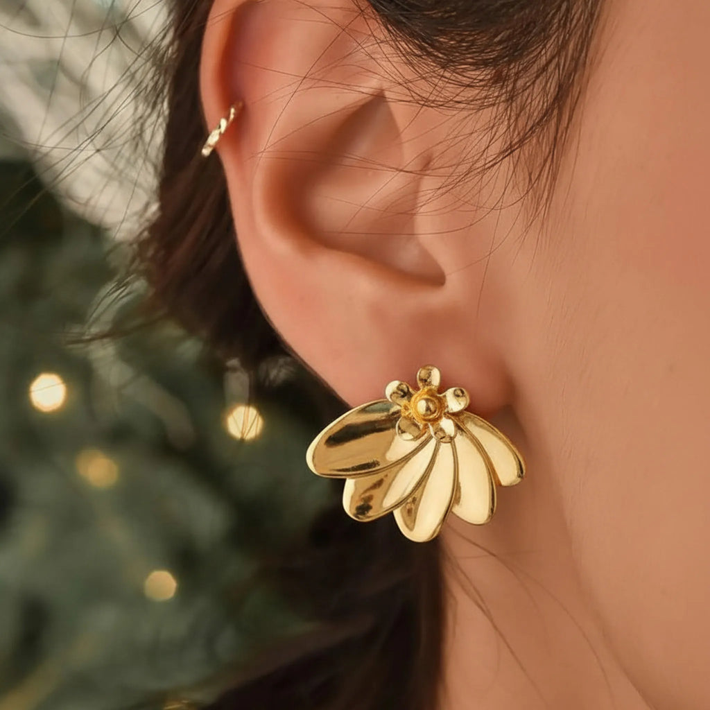 LayerArc Studs Earrings