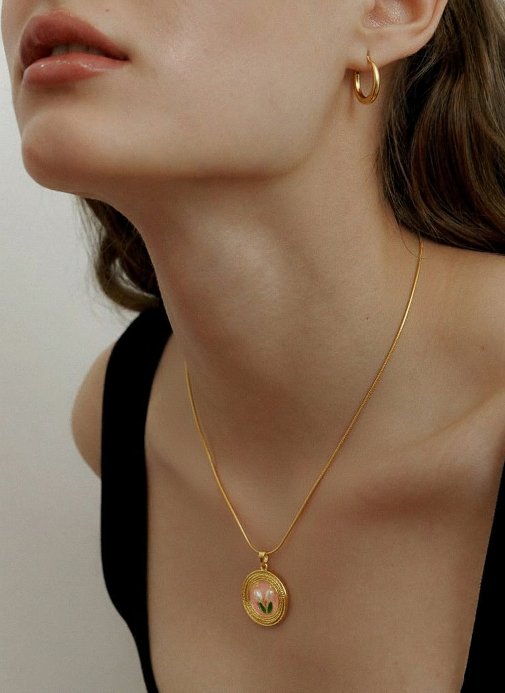 Lily Charm Chain Necklace