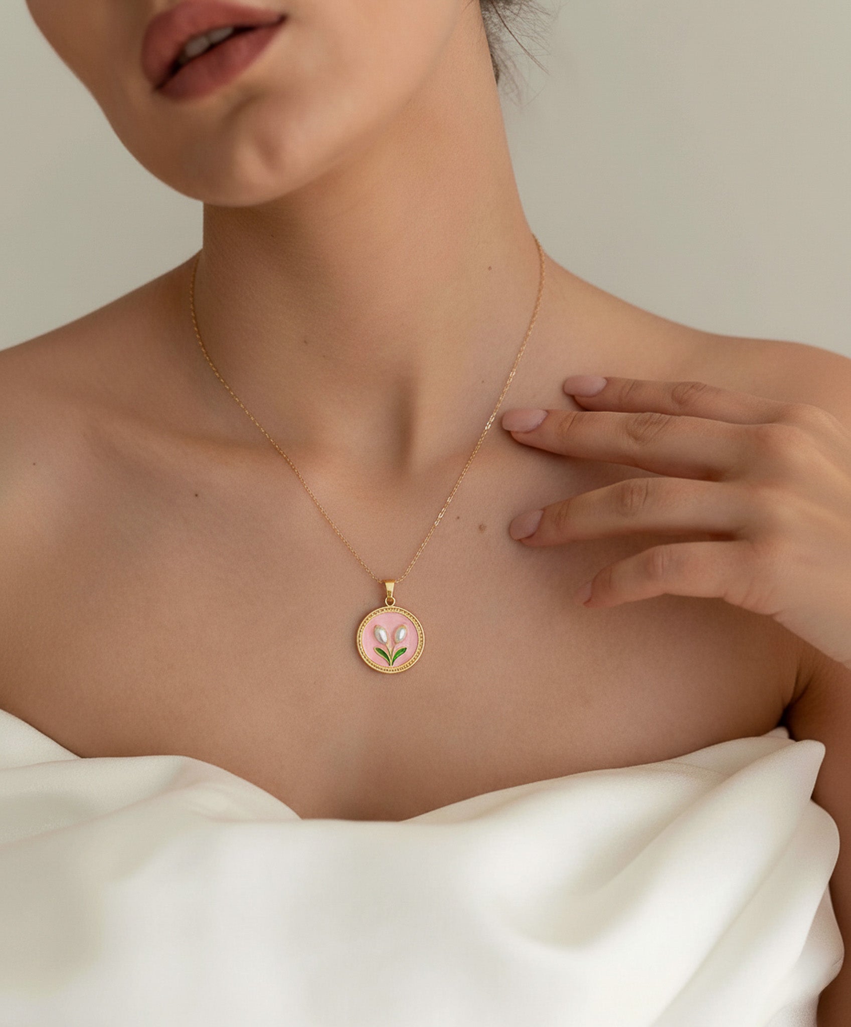 Lily Charm Chain Necklace