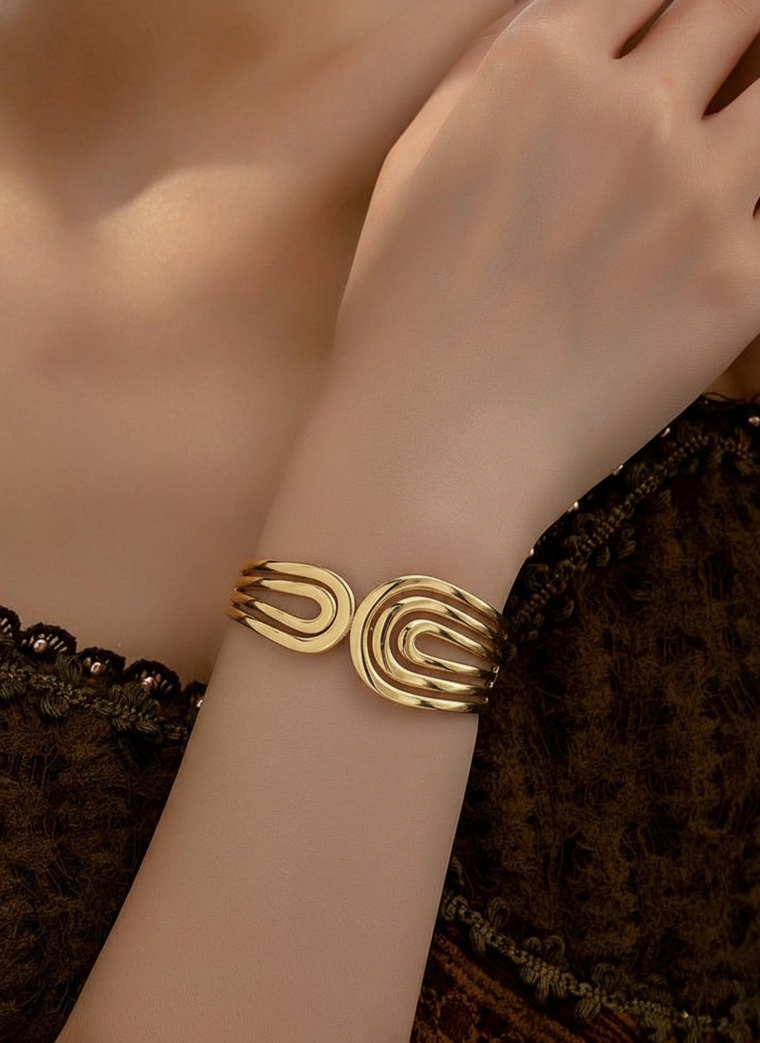Luxe Curve Cuff