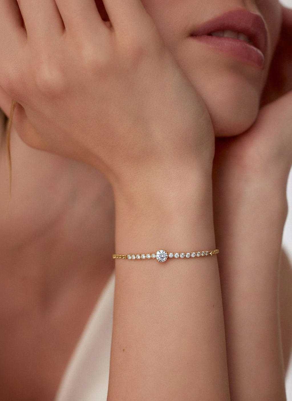 Golden Radiance Solitaire Bracelet