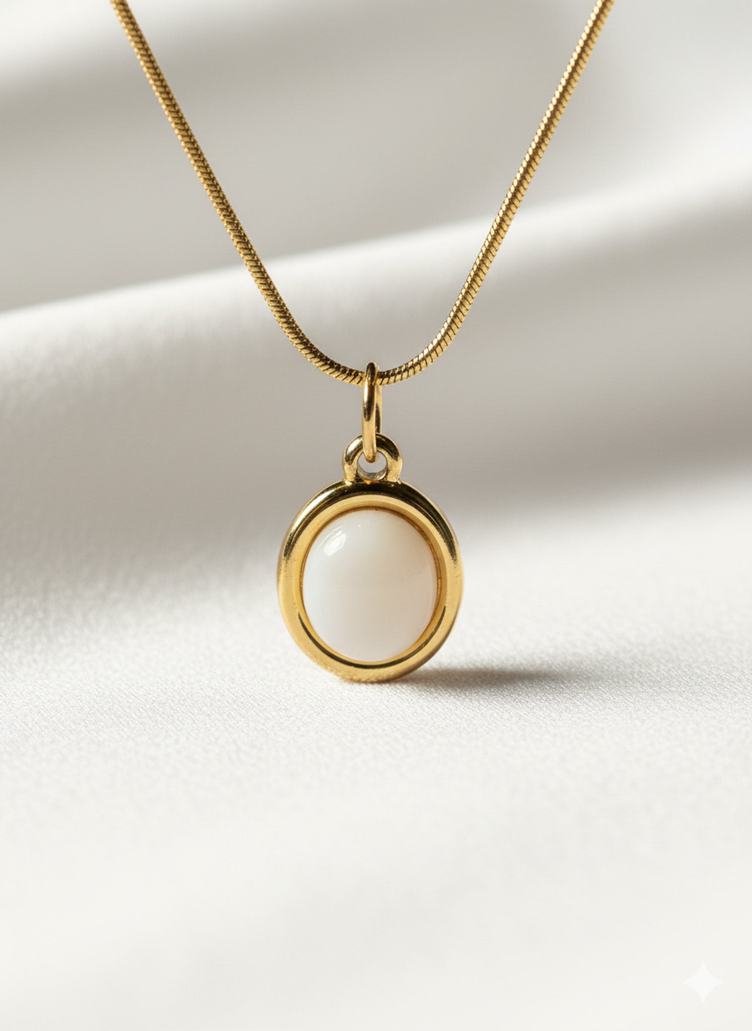 Moon Glow chain necklace