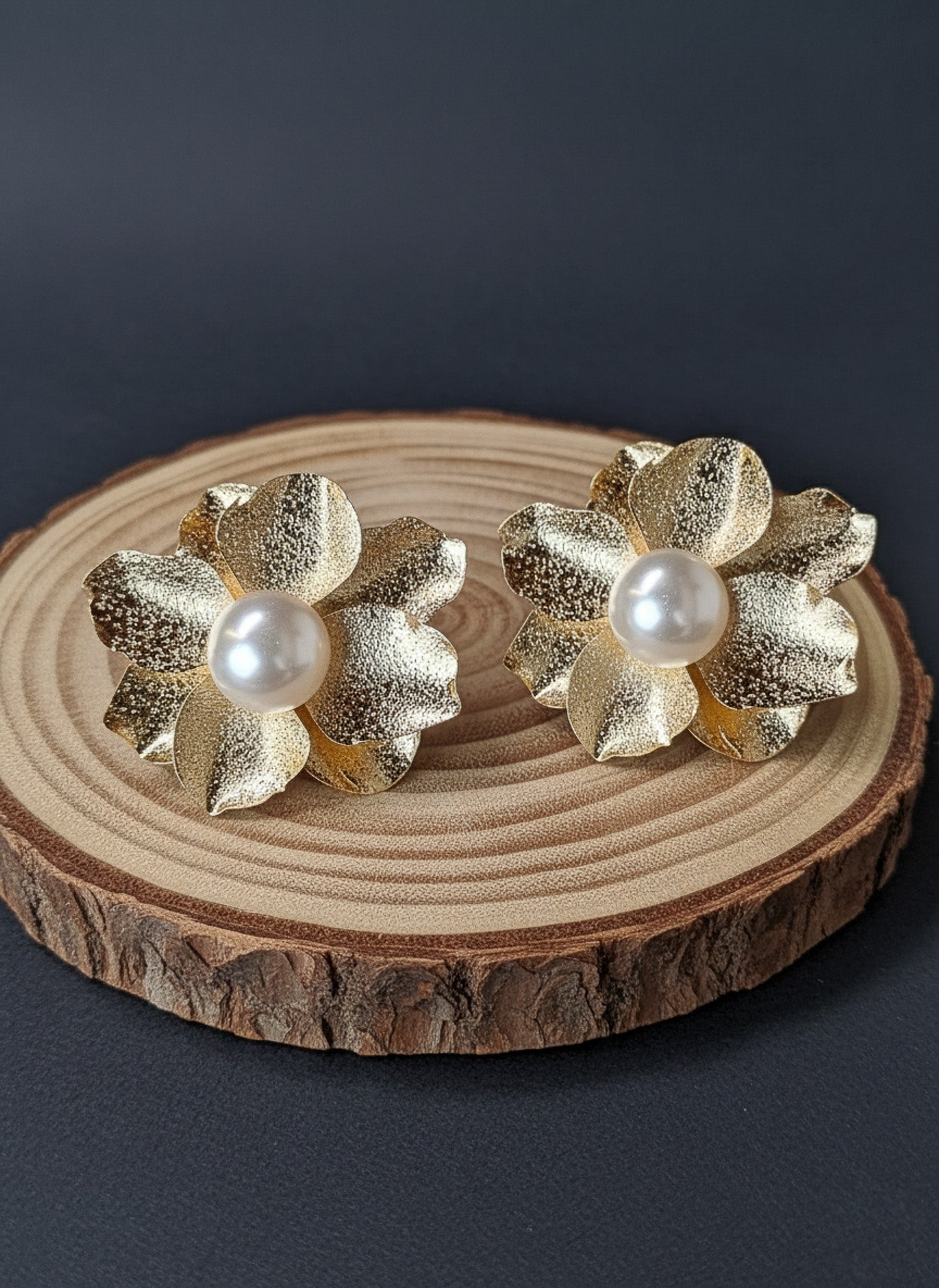 Golden Petal Elegance earrings