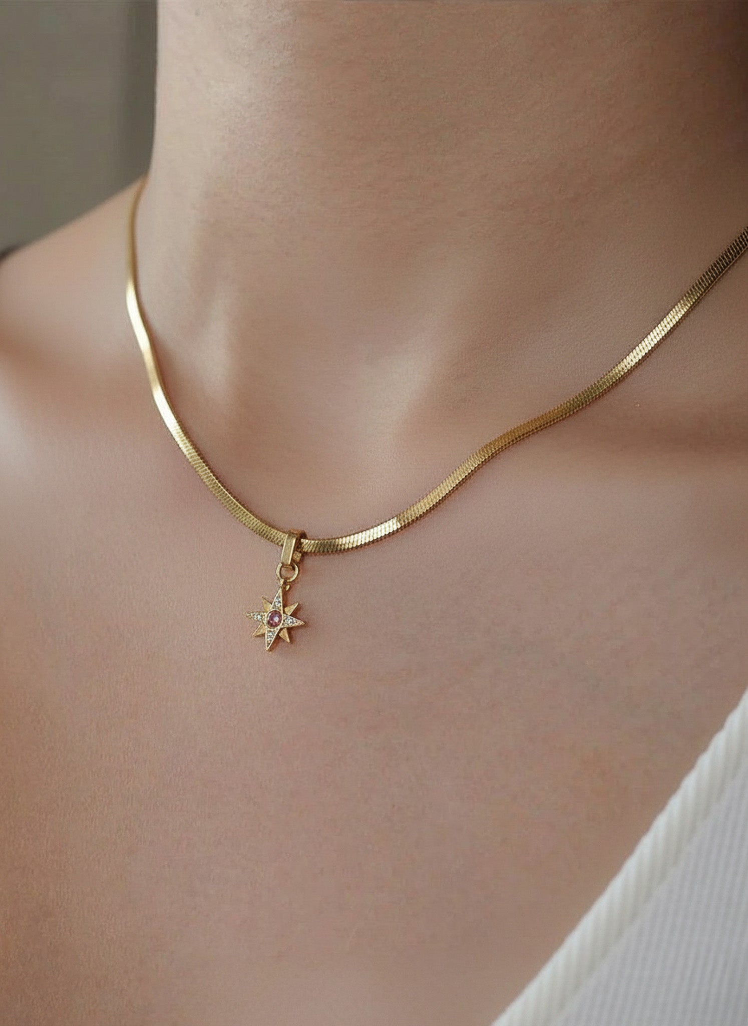 Aurora Star chain necklace