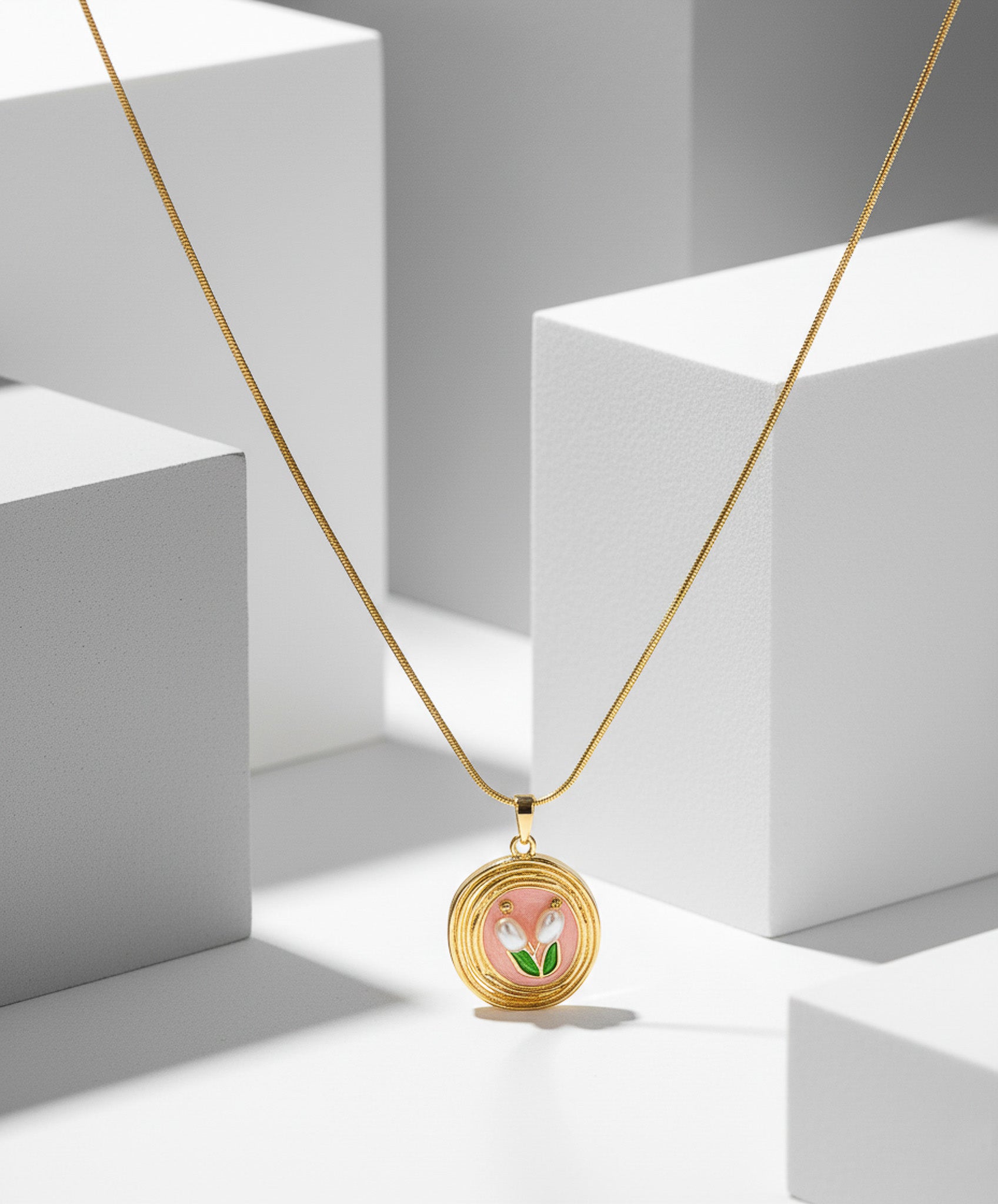 Lily Charm Chain Necklace