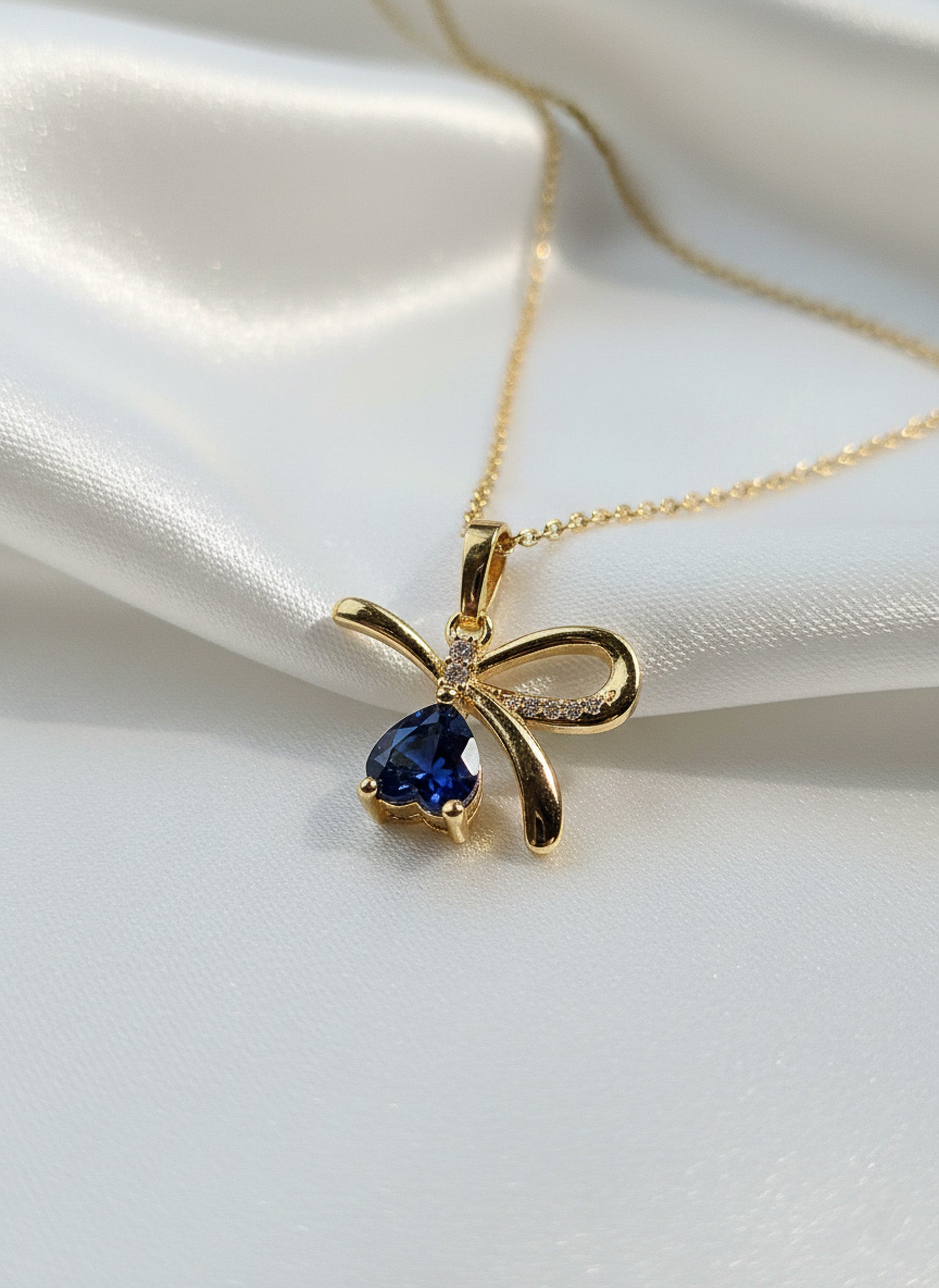 Twilight Ribbon Chain Necklace