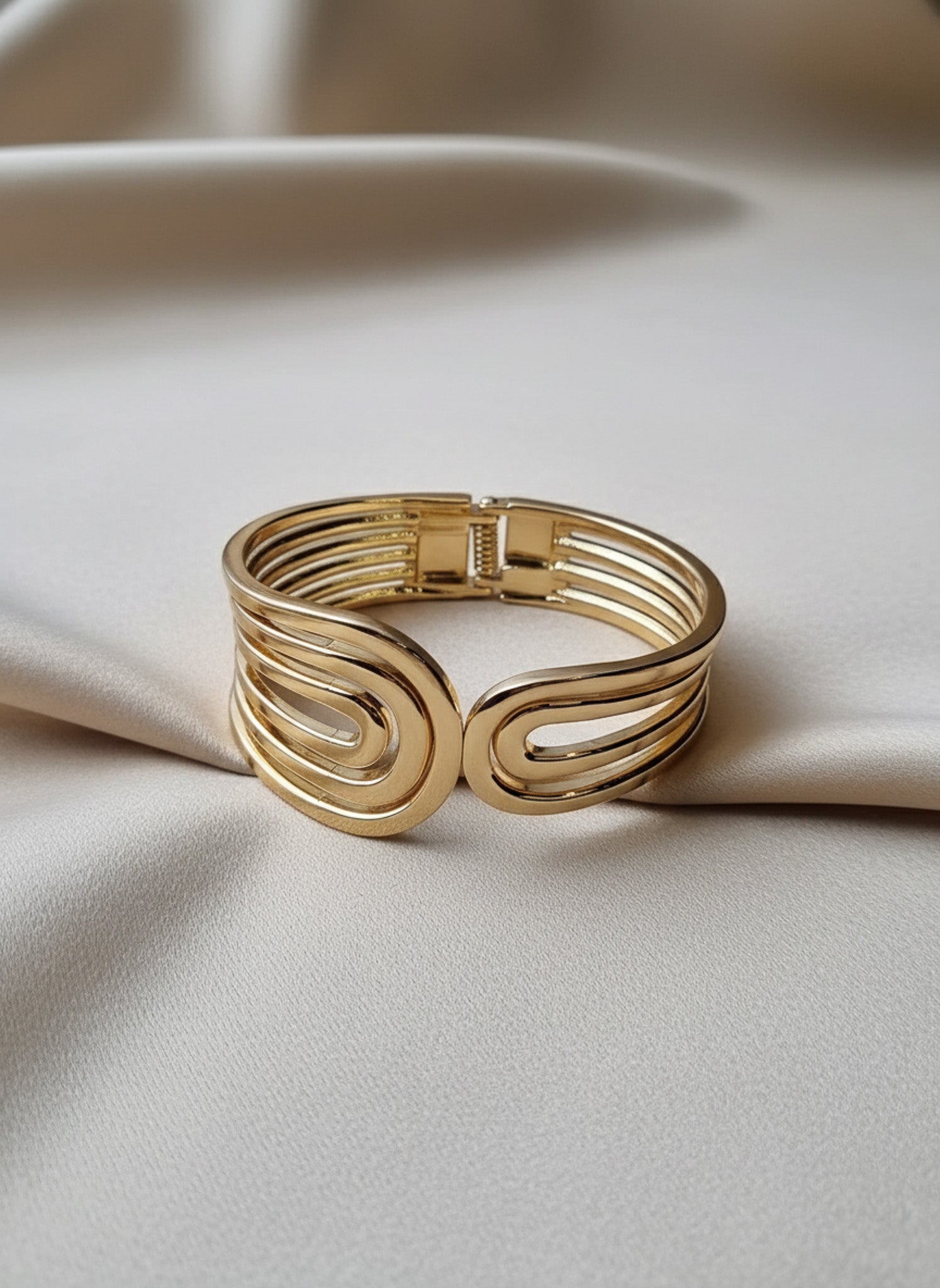 Luxe Curve Cuff