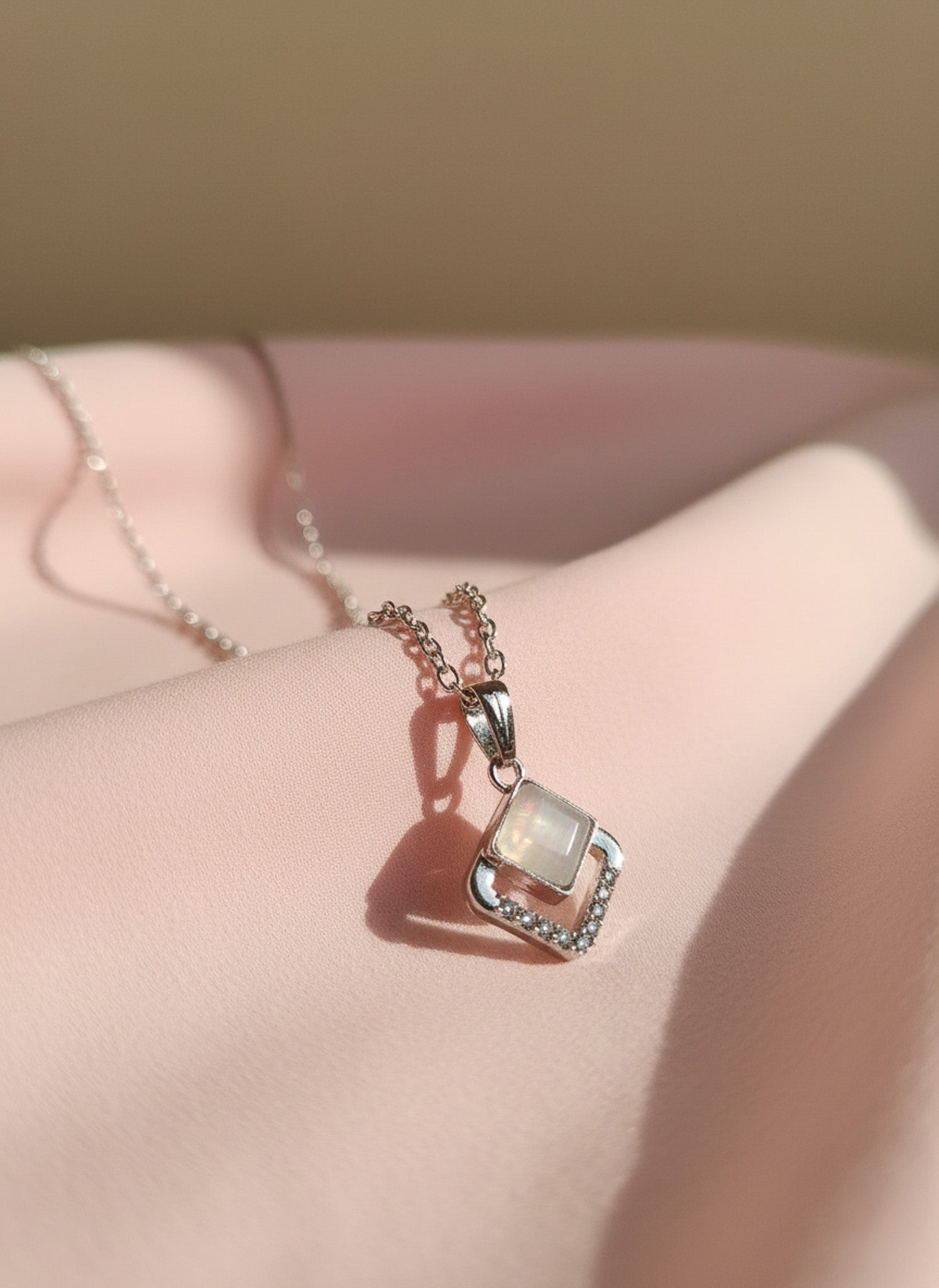 Moonlit Glow chain necklace