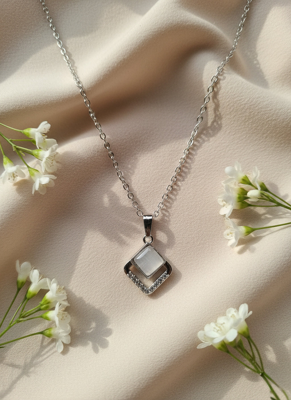 Moonlit Glow chain necklace