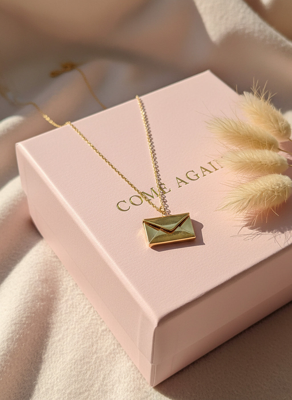 Love Note chain necklace