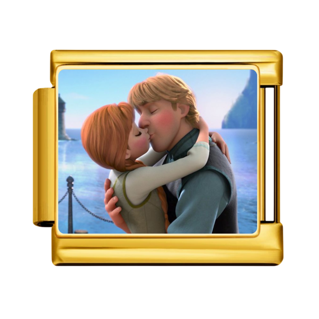 Frozen Kiss Portrait Charm - Gold