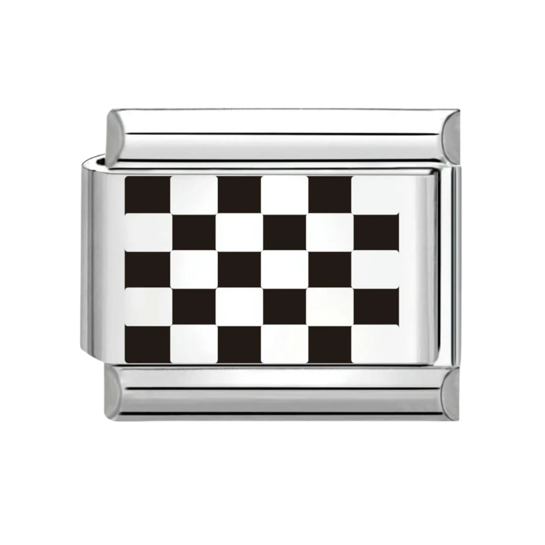 Kariert Silver Charm