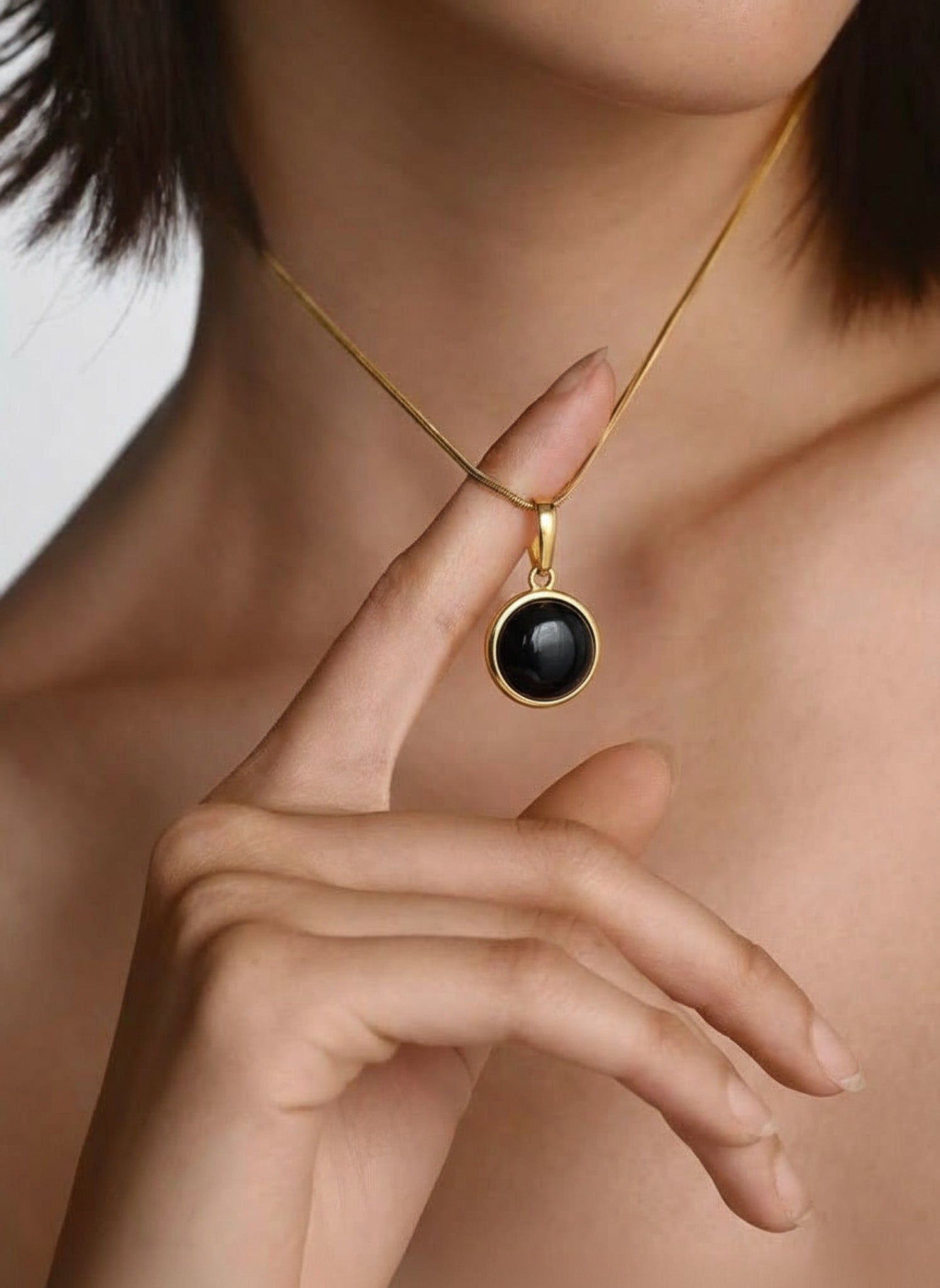 Moon Glow chain necklace