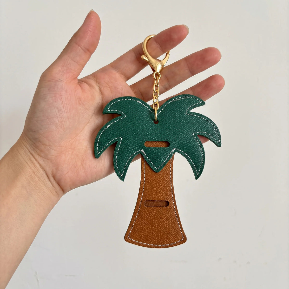 Palm Oasis Sunglasses Holder